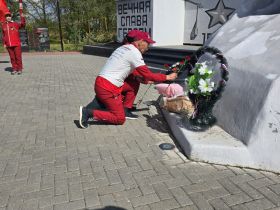 Якутяне проводят забег «Факел Победы» в городах России