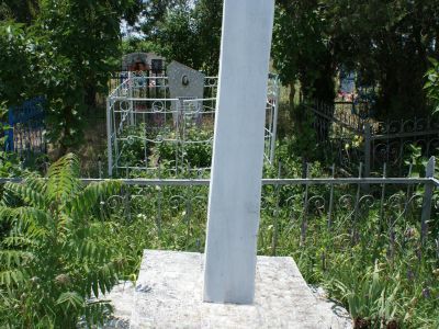 Братская могила советских летчиков