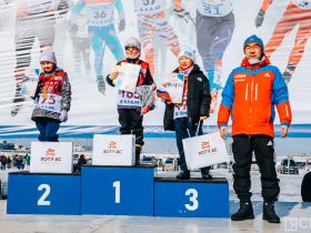 Звезды Олимпийских игр пробежали лыжный марафон с якутянами