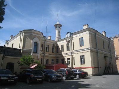 Здание бывшей богадельни Охтинского пригородного общества