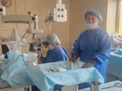 Врачи-офтальмологи провели 43 операции по удалению катаракты в Алданском районе Якутии