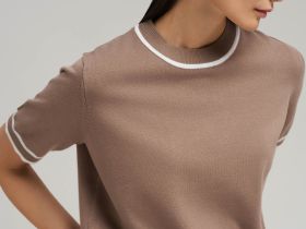 Легкий джемпер с короткими рукавами