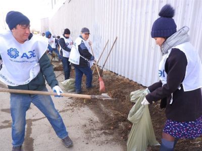 Сотрудники Алмазэргиэнбанка вышли на субботник