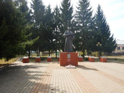 Памятник воинам, погибшим при освобождении села