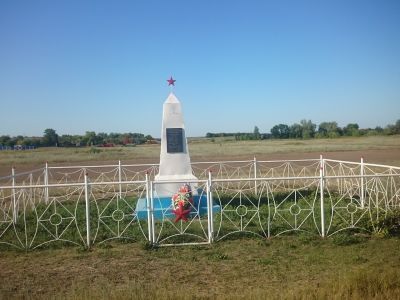 Братская могила участников гражданской войны, погибших в борьбе за власть Советов