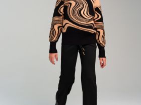 Свитер трикотажный для девочек