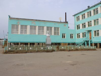 Памятник-бюст Г.К. Орджоникидзе. Ск. А.И. Лукин, гипс, 1953 г.