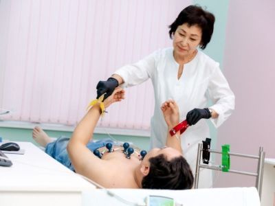 Врач-кардиолог назвала неожиданные симптомы, указывающие на проблемы с сердцем