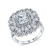 Серебряное кольцо с фианитами