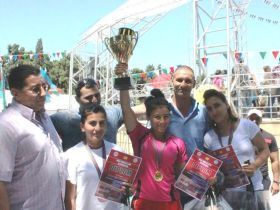 Открытый чемпионат по мас-рестлингу Азербайджана 26 июля пришли поддержать олимпийские чемпионы.