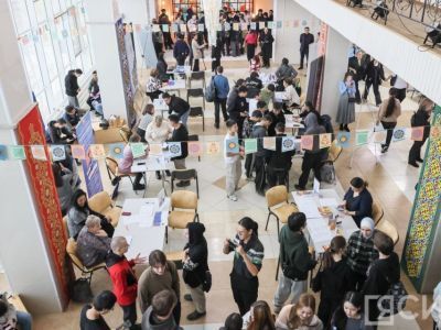 В Якутске провели молодежную ярмарку трудоустройства «Шаг к карьере»