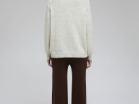 Свитер с шерстью