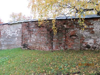 Святые врата Ивановского монастыря