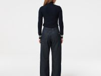 Женские джинсы Lacoste свободного кроя