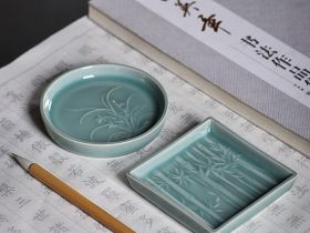 Блюдечко для туши "Орхидея" цвет: бледно-голубой