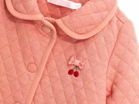 Куртка для маленькой девочки