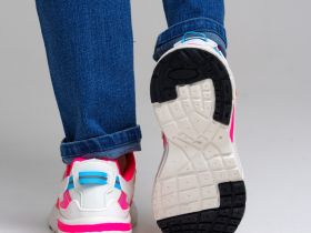 Кроссовки для девочек