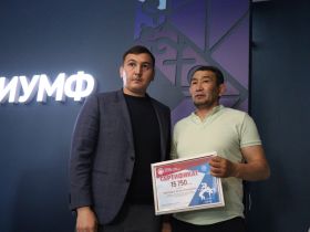 В Якутске чествовали призёров чемпионата России по вольной борьбе