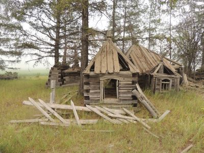Могила Кардашевского Степана Семеновича (Быралгы)–бойца улусной добровольческой красной дружины, зверски убитого белобандитами в апреле 1922 г.