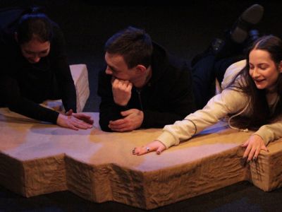 Билеты на Научи меня летать (За Чёрной речкой) / Театр | Афиша | ИнфоТаймс