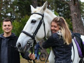 Прогулка на лошадях