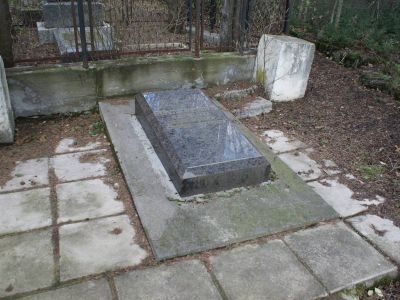 Могила Н.Н.Батурина-Замятина