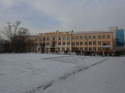 Здание средней школы № 29, где в годы Великой Отечественной войны (с октября 1941 г. по сентябрь 1945 г.) размещался лечебный корпус эвакогоспиталя № 945