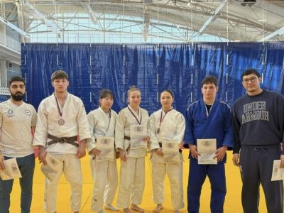 Дзюдоистки сборной Якутии стали победительницами первенства Дальнего Востока