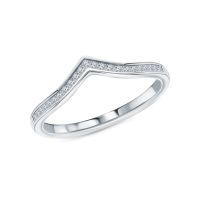 Серебряное кольцо с фианитами