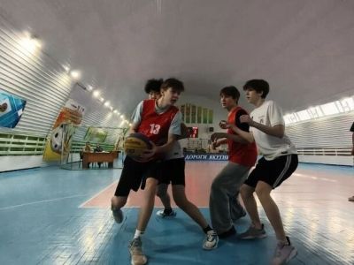 В честь Дня защитника Отечества учащиеся железнодорожных классов провели турнир по стритболу