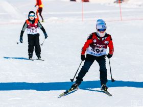 Звезды Олимпийских игр пробежали лыжный марафон с якутянами