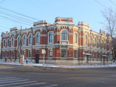 Здание народного училища им. П.А. Понамарева