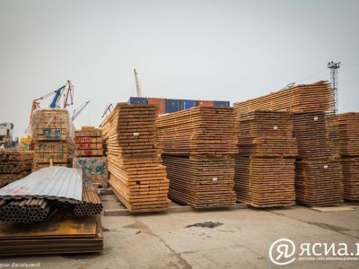 Более 200 тонн стройматериалов отправят в Верхоянский район Якутии