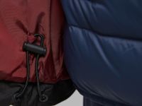 Утепленная куртка с капюшоном