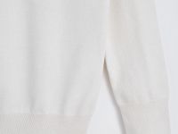 Джемпер с v-образным вырезом