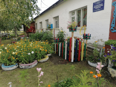 Усть-Каначульская сельская библиотека