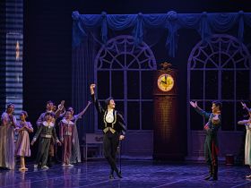 Премьерой балета «Щелкунчик» начался в Якутске  «Чайковский-фест»