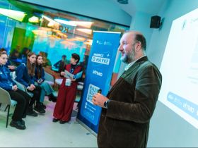 Секретарь СЖР Роман Серебряный провел серию семинаров в Северной столице