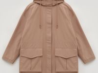 Ветровка свободного силуэта с капюшоном