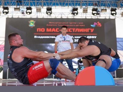 Мас-рестлинг на Восточном экономическом форуме