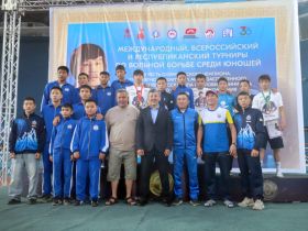 Названы победители юношеского турнира по вольной борьбе в честь олимпийского чемпиона Павла Пинигина