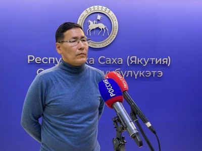 Владыка Роман передал штабу движения «Якутия с тобой!» средства в поддержку защитников Отечества