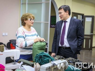 Швеи-волонтёры из Якутии готовят очередную партию тёплой одежды для участников СВО