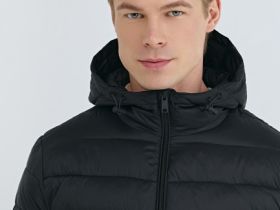 Утеплённая лёгкая куртка, Черный