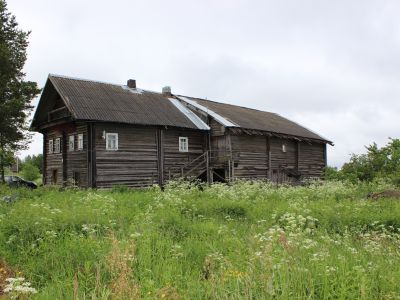 Дом жилой Анисимова и Калинина