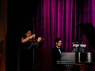 Эйнауди и Циммер: Неоклассика при свечах