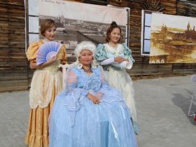 Вилюйск преображается: в День города на набережной «Поющие пески» зазвучала новая музыка