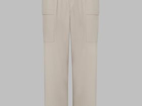 Брюки из технологичной ткани с водоотталкивающими свойствами