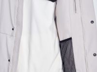 Утепленная куртка с капюшоном