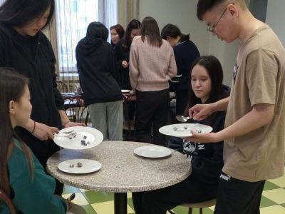 Якутский технологический техникум сервиса обучает рабочим профессиям студотрядовцев